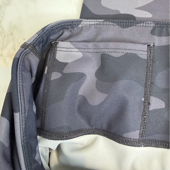 Lole Camo Leggings - Black and Gray - Picture 8 of 12
